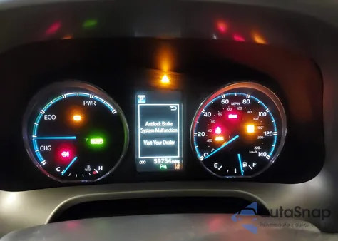 2017 Toyota Rav4 Hybrid Limited z USA, uszkodzony, nr VIN JTMDJREV9HD121489